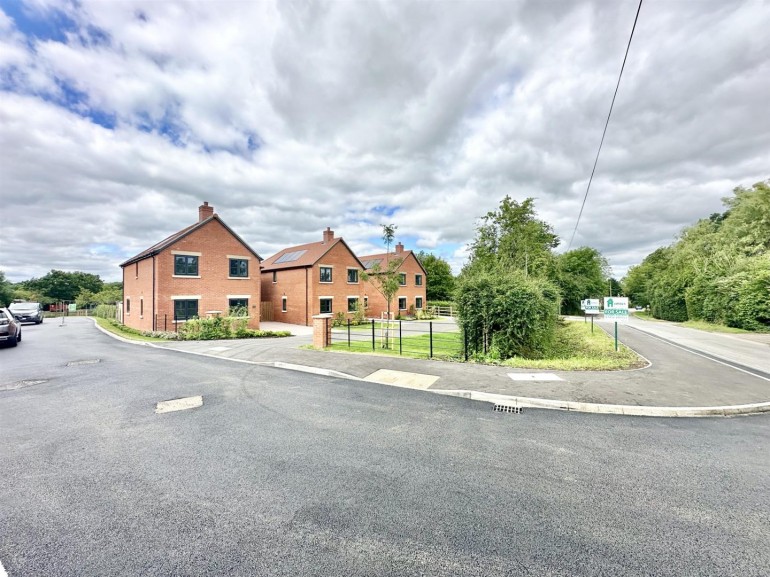 Over Old Road, Hartpury, Gloucester